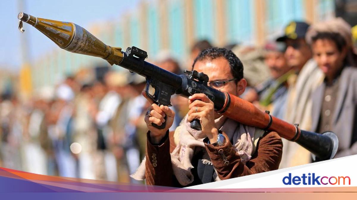 Saudi-Houthi Conflict Escalates With Missile Attacks on Riyadh and Holy Cities