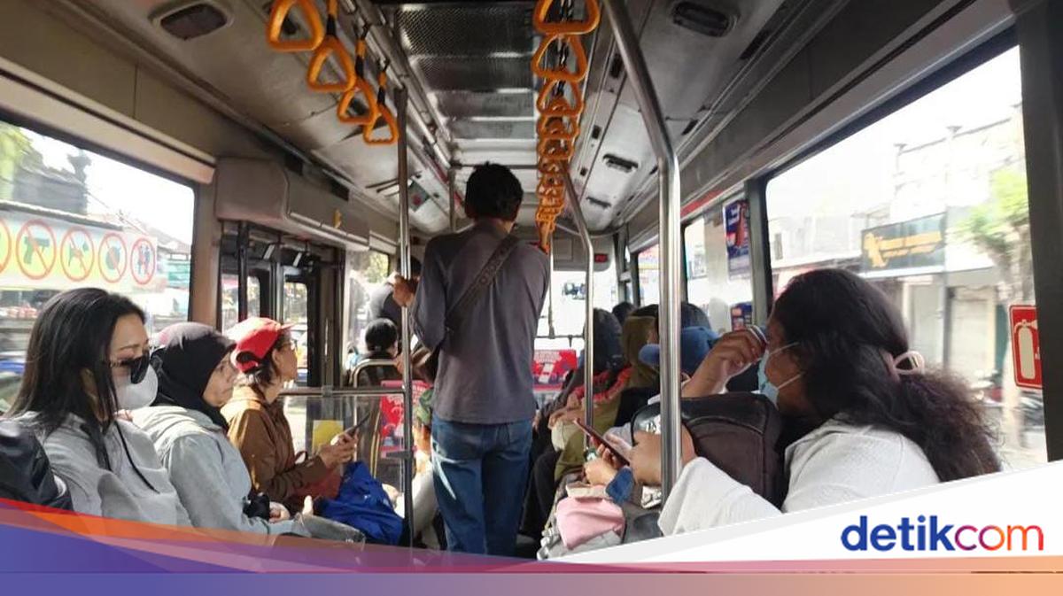 Bus TMD Jadi Transportasi Alternatif Warga di Tengah Krisis BBM Bali