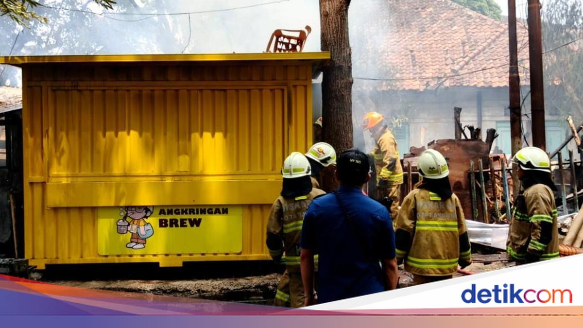 Ditinggal Pergi, Rumah dan Surat Berharga Nana Ludes Terbakar