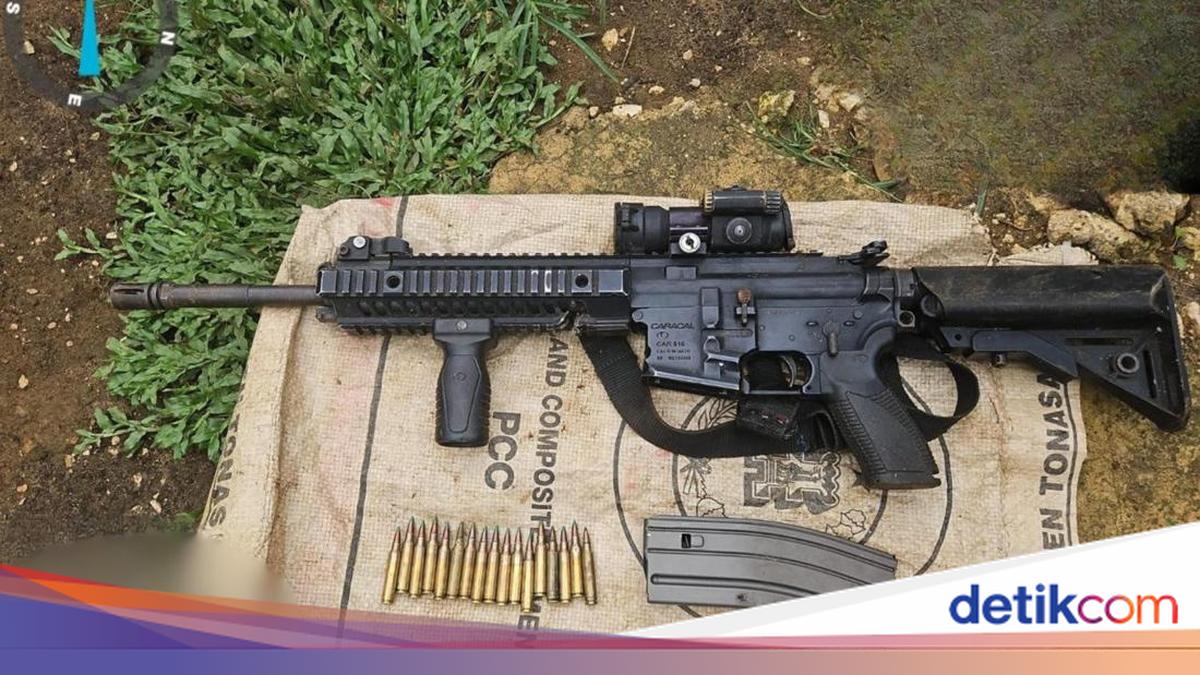 Senpi TNI AL Dirampas Komandan OPM Manfret Fatem Direbut Kembali