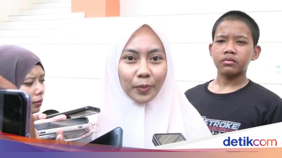 Pengalaman Baru Yumar Mengajar Matematika di Sekolah Rakyat Bekasi
