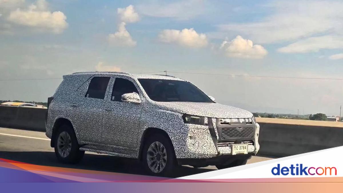 Fortuner Terbaru Tertangkap Kamera Lagi Dites di Jalan Raya, Apa yang Berubah?