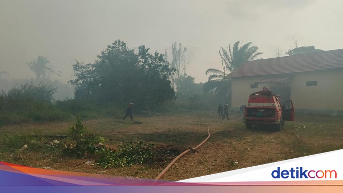 Karhutla Meluas, Dinding dan Plafon Gedung Disnaker Seruyan Kalteng Terdampak