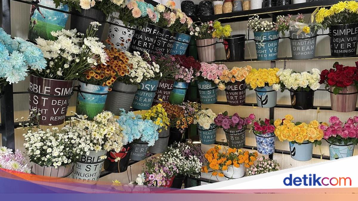 Menelusuri Jejak Penjual Bunga di Kota Kembang