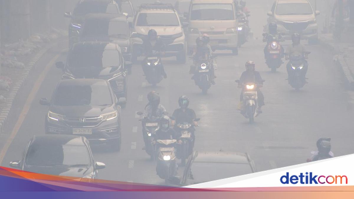 Kabut Asap Palembang Makin Pekat, PM2.5 Tembus 1.036-Level Berbahaya