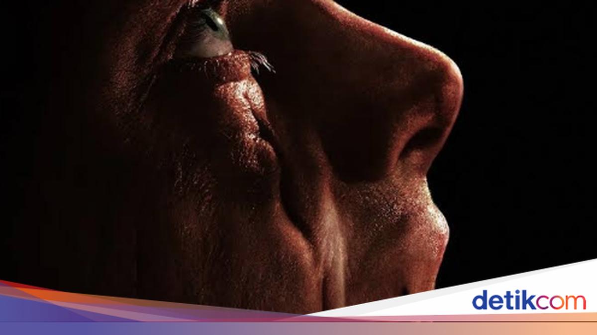 映画『Clayface』に登場するクレイフェイスの顔のクローズアップ