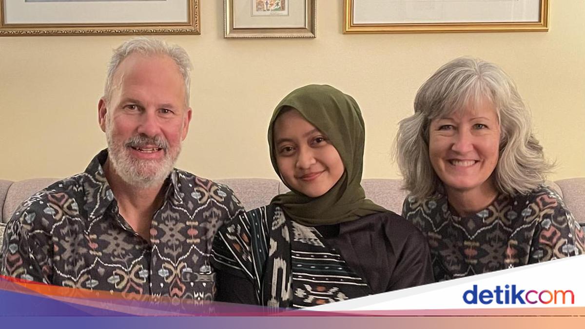 Host Mom Belikan Sajadah di Amazon, Kisah Haru Fidelma saat Belajar di AS