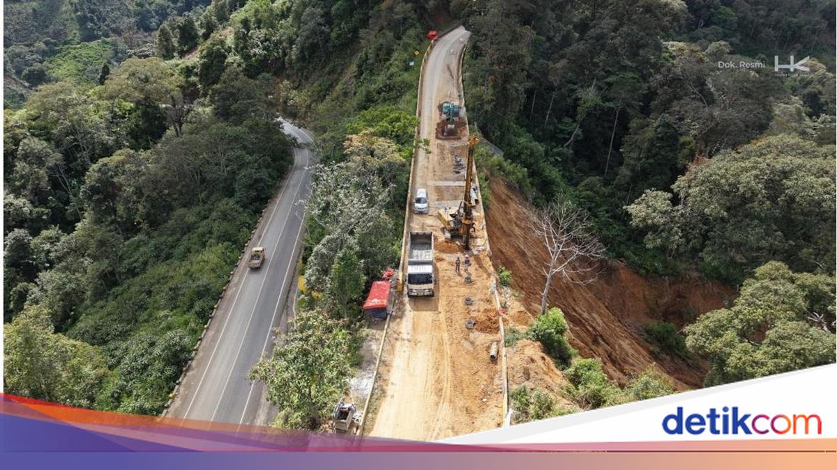 Hutama Karya repairs disaster-hit roads and bridges in Aceh