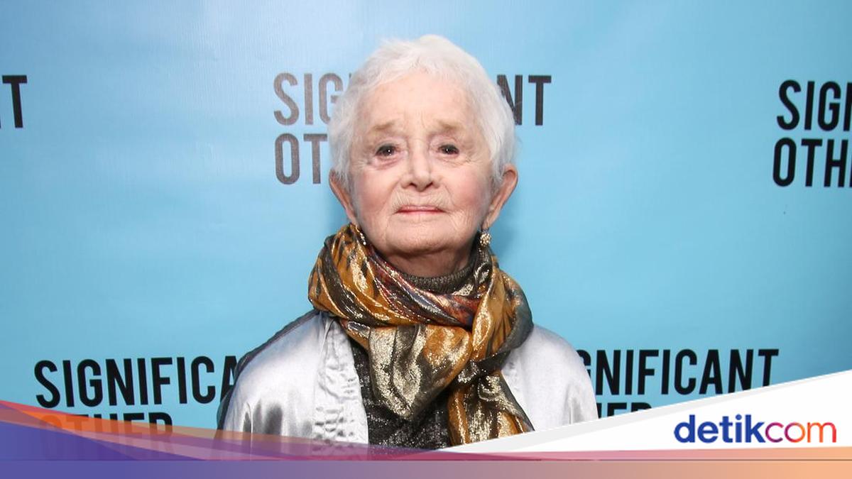 Barbara Barrie Dies at 95 by Medical Aid in Dying