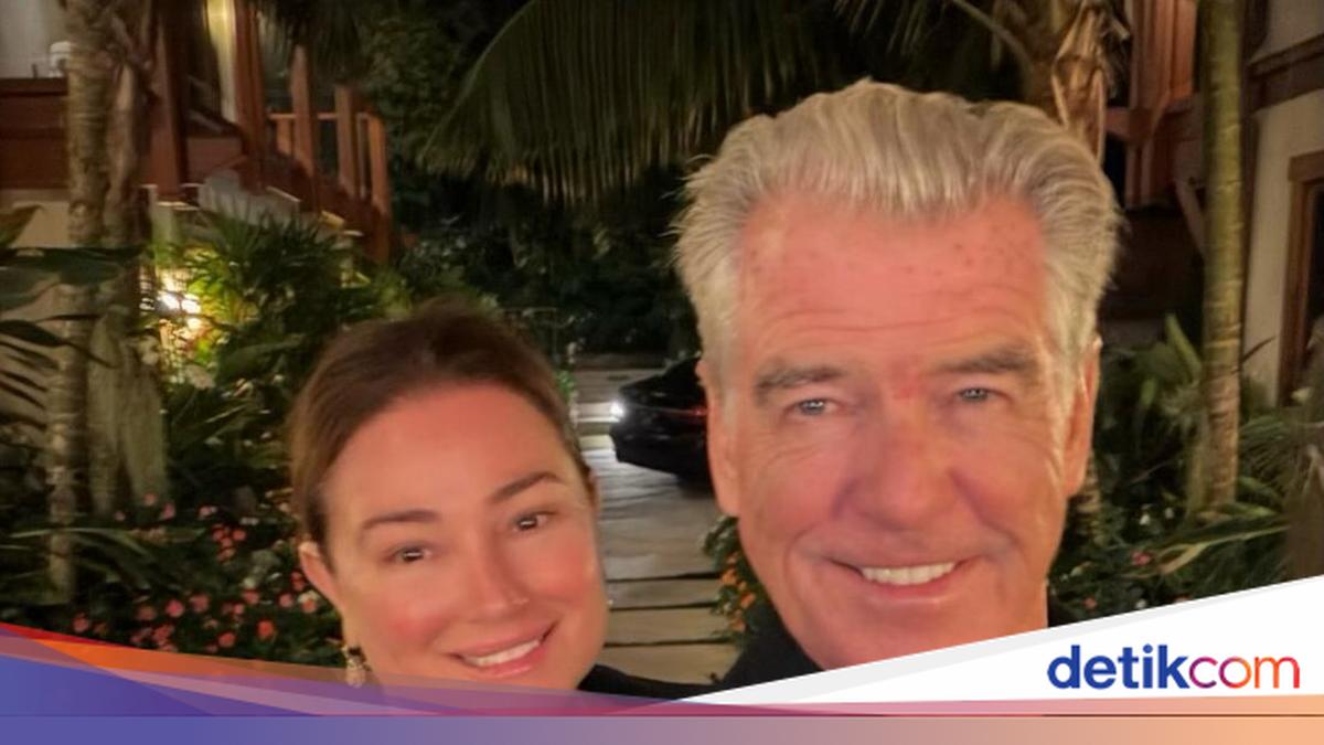 Istri Pierce Brosnan Unggah Foto Keluarga, Penampilan Terbarunya Jadi ...