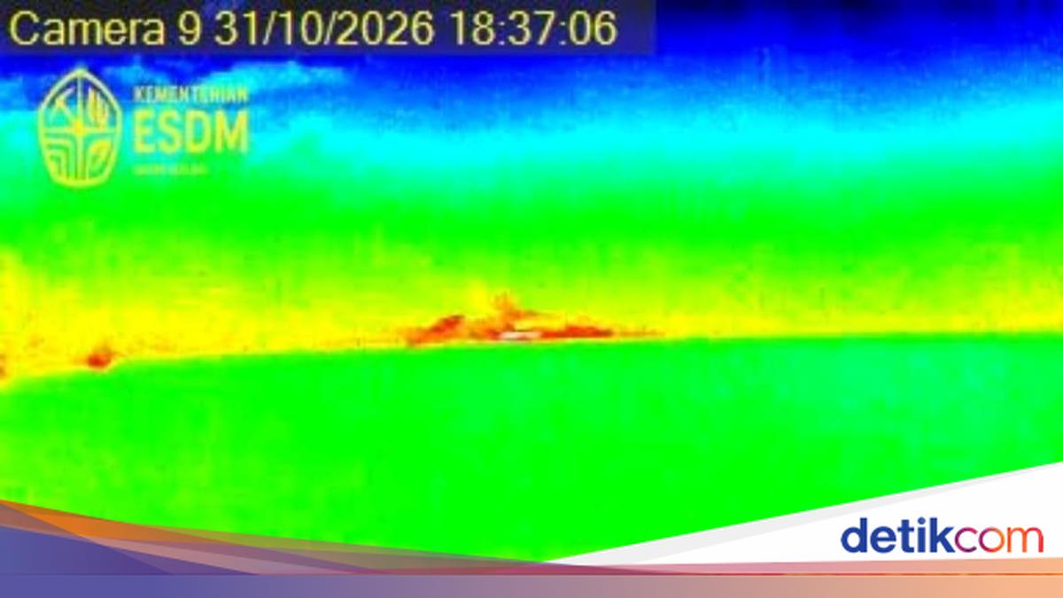 Mount Anak Krakatau Erupts and Geological Agency Maintains Level III Status
