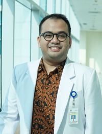 Dr. Ilham Utama Surya, Sp.Og