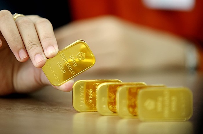 Harga Emas Antam Loncat Rp 7.000/Gram