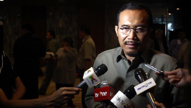 Komisi IV dan Menteri Pertanian Suswono menggelar rapat kerja di gedung DPR, Jakarta, Senin (3/2/2014). Rapat kerja itu membahas penanggulangan bencana.