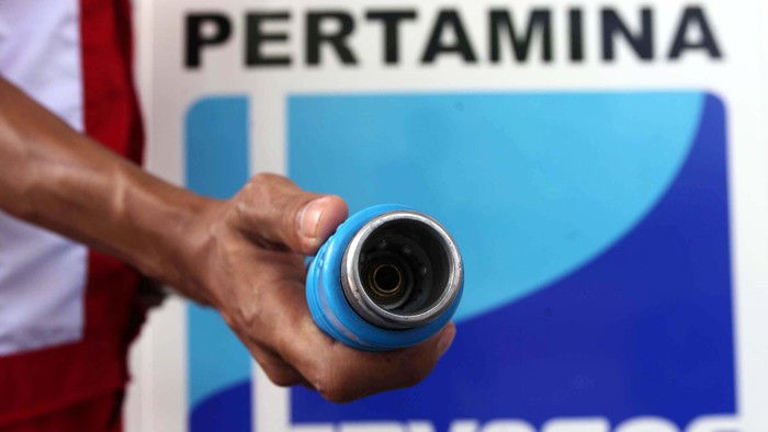 PT Pertamina (Persero) meresmikan Stasiun Pengisian Bahan Bakar Sas (SPBG) di kawasan Mampang Prapatan, Jakarta Selatan, Kamis (16/5/2013). Pembangunan SPBG ini merupakan program revitalisasi SPBU di mana nantinya angkutan umum bisa menikmati layanan pengisian bahan bakar gas.