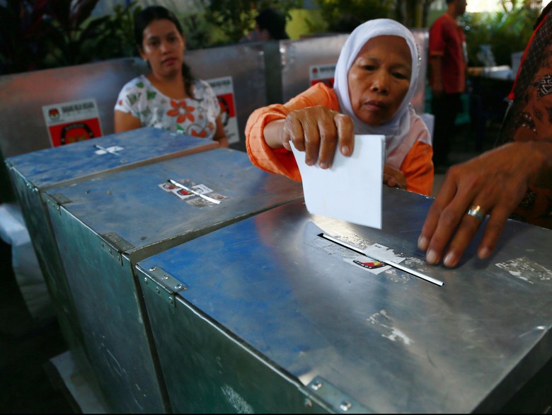 Daftar Pemilih Sementara Pilkada Capai 152 Juta Orang Daftar Pemilih Sementara Pilkada Capai 152 Juta Orang