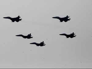 Jadi Home Base Pertahanan, Sukhoi Hingga Kapal Selam Akan Nongkrong di Natuna