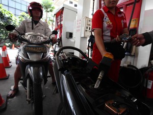 Komisi VII DPR Setuju Premium Dihapus di Jawa-Bali