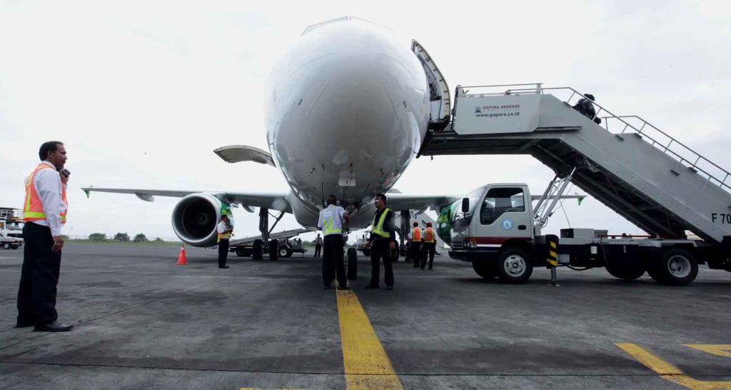 Salah satu pesawat baru maskapai Citilink, Airbus A320 melakukan special flight dari Jakarta ke Bali, Senin (27/5/2013). Pesawat tersebut akan melengkapi armada Airbus A320 yang telah mencapai 22 unit. Citilink akan terus menambah pesawat Airbus A320 hingga 50 unit pada tahun 2015. File detikFoto.