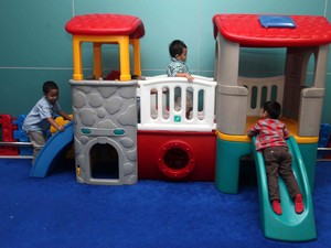 Tak Hati-hati, Main di Playground Tingkatkan Risiko Trauma Otak pada Anak