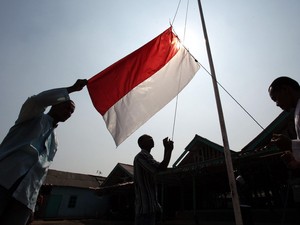 Basarnas Jateng Buka Posko Merah Putih untuk Pantau HUT RI di Puncak Gunung