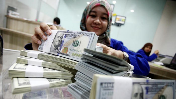 Dolar AS Melemah ke Rp 13.210