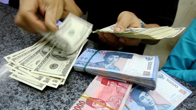 Rupiah Kembali Perkasa Lawan Dolar AS