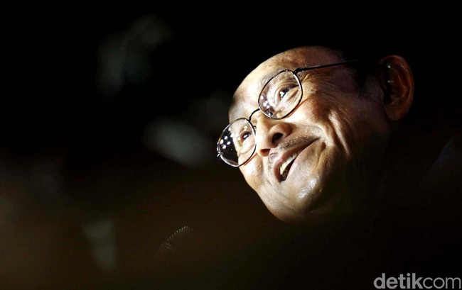 BJ Habibie, Mobil Nasional dan Koleksi Mobil Antiknya