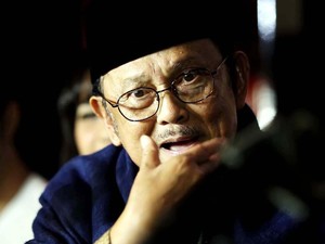 Mengapa & Bagaimana Habibie Bisa Ubah Rp 16.800 Jadi Rp 6.500 Per Dolar AS