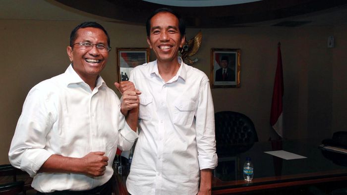 Jokowi bertemu Dahlan Iskan saat Masih Menjadi Gubernur DKI/Foto: Hasan Alhabshy Jokowi bertemu Dahlan Iskan saat Masih Menjadi Gubernur DKI/Foto: Hasan Alhabshy