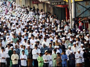 Tata Cara Sholat Idul Adha Lengkap dengan Bacaan Niatnya