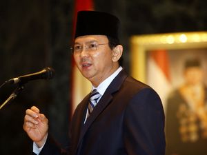 Aksi Ahok Hadapi Pemberontakan Ketua RT RW Tolak Aplikasi Qlue