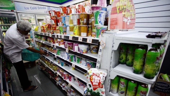 Kelompok makanan jadi, minuman, rokok, dan tembakau merupakan penyumbang inflasi terbesar sejumlah 0,55 persen. Sedangkan bulan September sebelumnya tercatat deflasi sebesar 0,32 persen. file/detikfoto