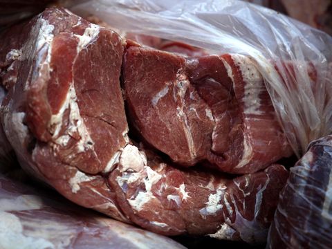 7,4 ton daging babi hutan ilegal di Balai Karantina Pertanian Kelas II Cilegon, Banten, Rabu (16/7/2014) dimusnahkan. Penyelundupan Daging babi hutan illegal yang berasal dari berbagai daerah di Bengkulu, Sumsel dan Lampung yang digagalkan dari dua kali operasi di Pelabuhan Merak dan Brajanegara.