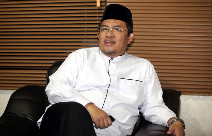 Aher: Ada Orang yang Mencurigakan, Segera Laporkan!