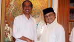 Senyum Khas BJ Habibie, Sang Jenius Kebanggaan Indonesia