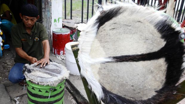 Penjual beduk di Tanah Abang