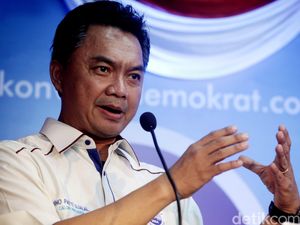 Polisi Tangkap Aktor, Dino Patti Djalal Minta Dalang