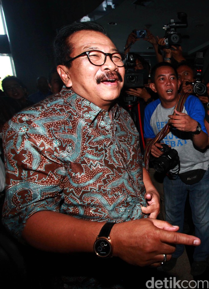 Kegalauan Pakde Karwo: Usung Khofifah, Dukung Gus Ipul Majukan Jatim