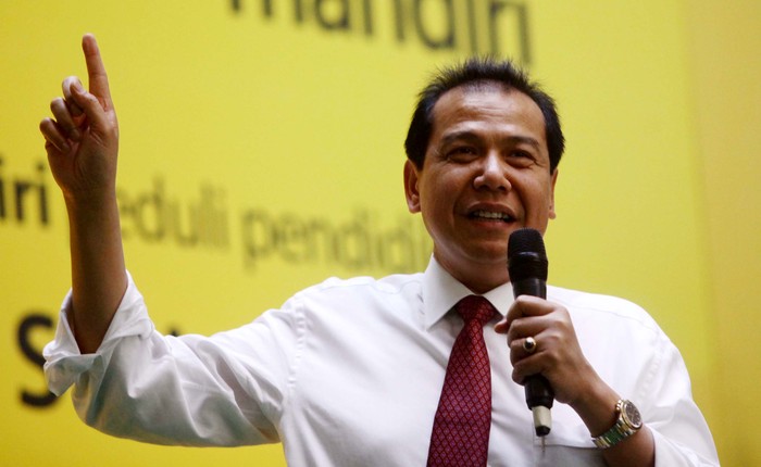 Menteri Koordinator Perekonomian Chairul Tanjung bersama Direktur Utama Bank Mandiri Budi G Sadikin memberikan kuliah umum di Auditorium Kementerian Pendidikan dan Kebudayaan, Jakarta, Rabu (13/8/2014).