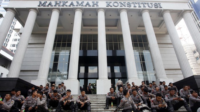 MK Pertanyakan Status Penuntut Umum KPK