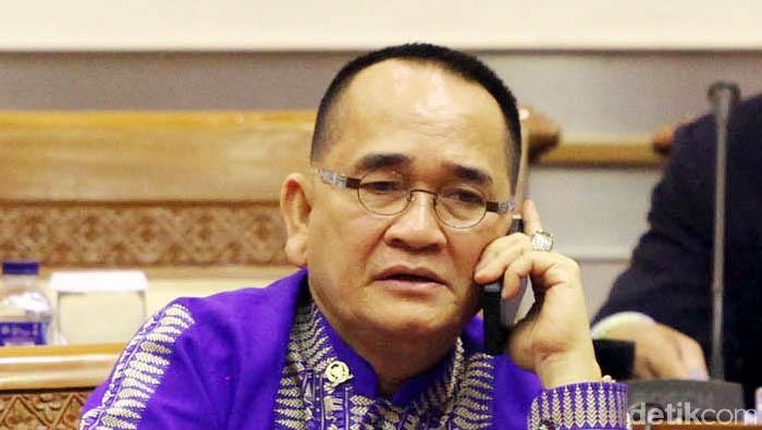 SBY Nonaktifkan Ruhut Lewat SMS, Begini Isinya