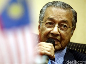 Mahathir Serukan Mosi Tak Percaya terhadap PM Najib
