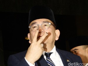 Ruhut: KMP Melemah, Novanto Mundur Saja dari Ketua DPR