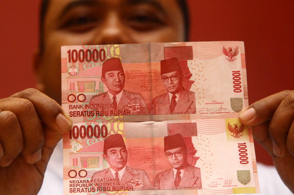 Uang Kertas Rp 100 000 Vs Rp 100 Desain Terakhir Apa Bedanya