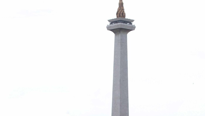 Monumen Nasional (Monas), Jakarta Pusat, Selasa (25/12), masih menjadi tempat favorit warga, baik yang datang dari Jakarta maupun yang dari luar Jakarta bahkan luar Jawa untuk dijadikan tempat rekreasi. File/detikFoto.