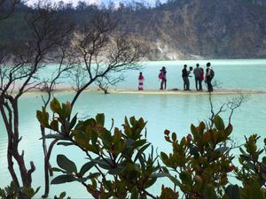 4 Gunung Terdekat di Bandung yang Cocok Buat Healing