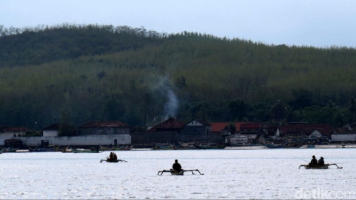 Perahu Layar Bawa 2 Warga Australia Berlabuh Darurat di Merauke