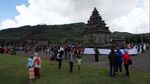 Telaga Warna yang Menyapa dari Ketinggian Telaga Warna yang Menyapa dari Ketinggian