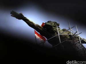 Patung Dirgantara Pancoran, Peninggalan Terakhir Sukarno